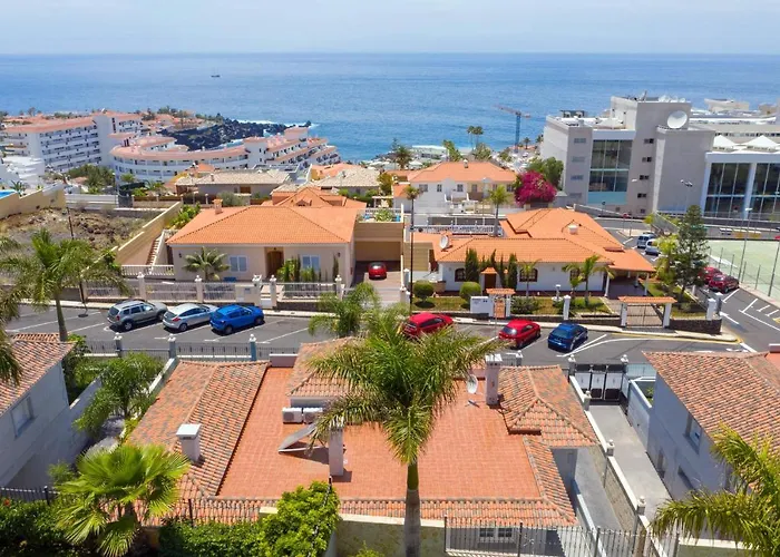 Leonardo Dos By Puerto de Santiago (Tenerife)